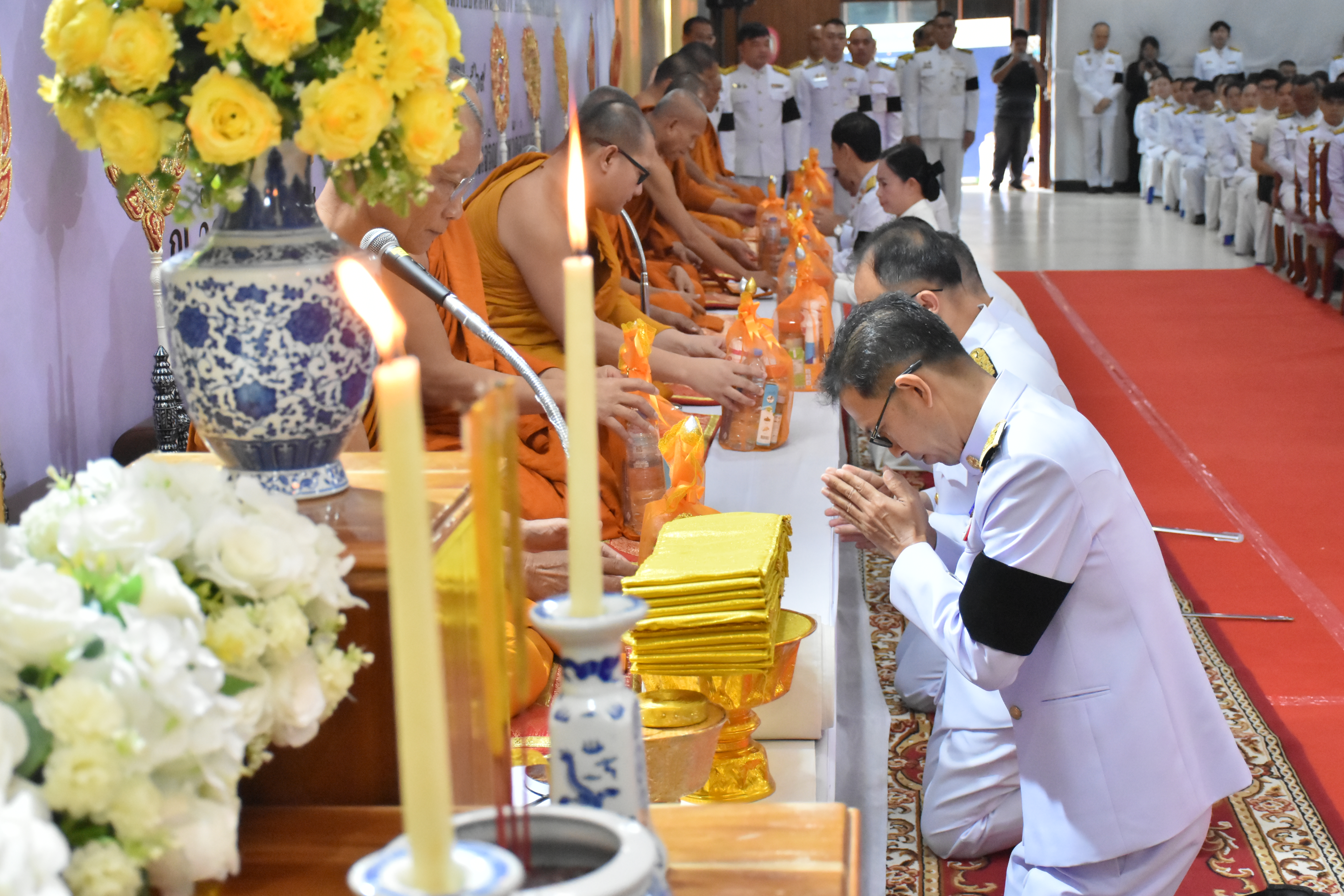 title - ทำบุญตักบาตรถวายพระราชกุศล เนื่องในวันคล้ายวันพระราชสมภพภพสมเด็จพระนางเจ้าสิริกิติ์ พระบรมราชินีนาถ พระบรมราชชนนีพ้นปีหลวง และวันแม่แห่งชาติ 